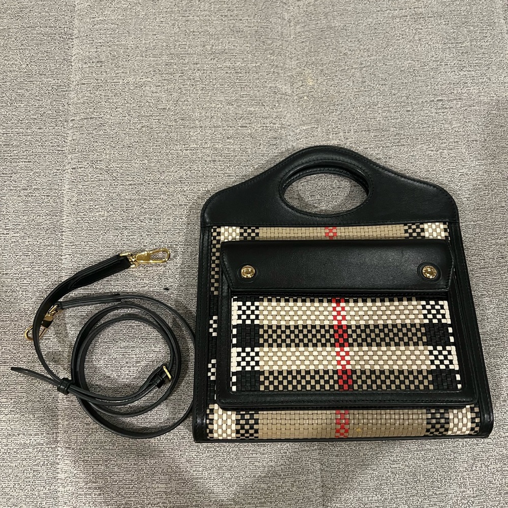 Burberry small pocket tote bag ( LIMITED EDITION)